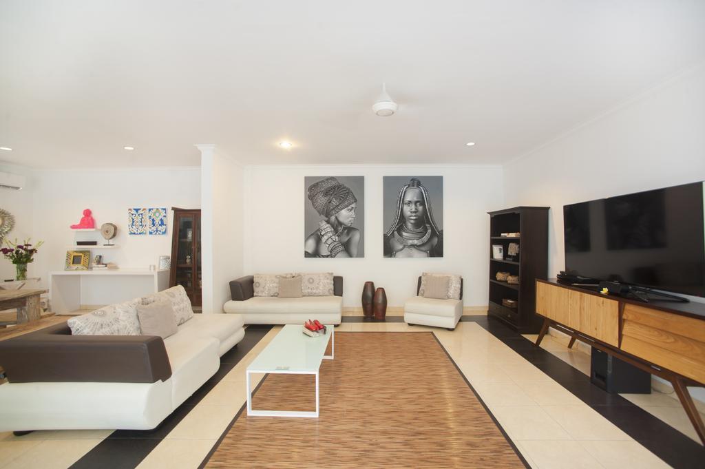 Villa Penelopy Seminyak Buitenkant foto